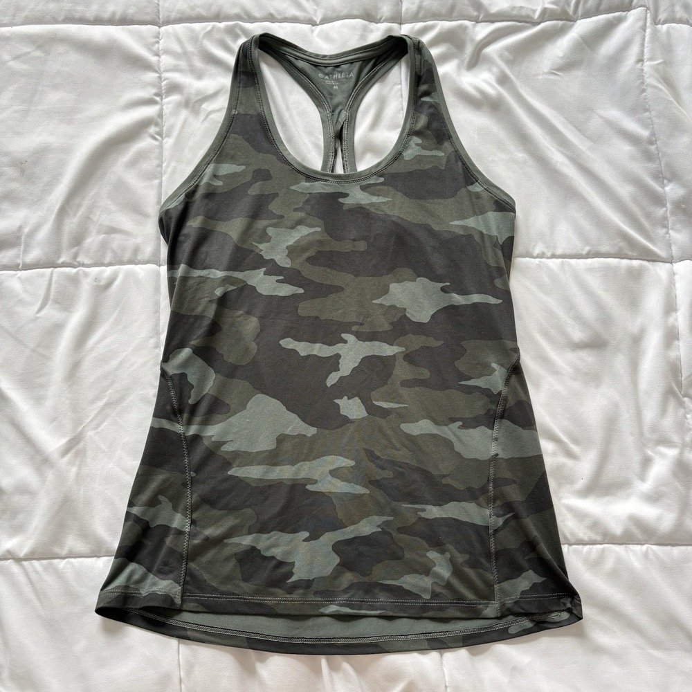 Athleta Tank Top Limitless Womens Medium Green Camo Keyhole Activewear Running